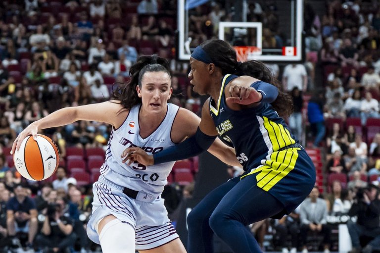 Bueckers, Wings defeat Tempo 108-95 at Bell Centre, set WNBA attendance record | iNFOnews.ca