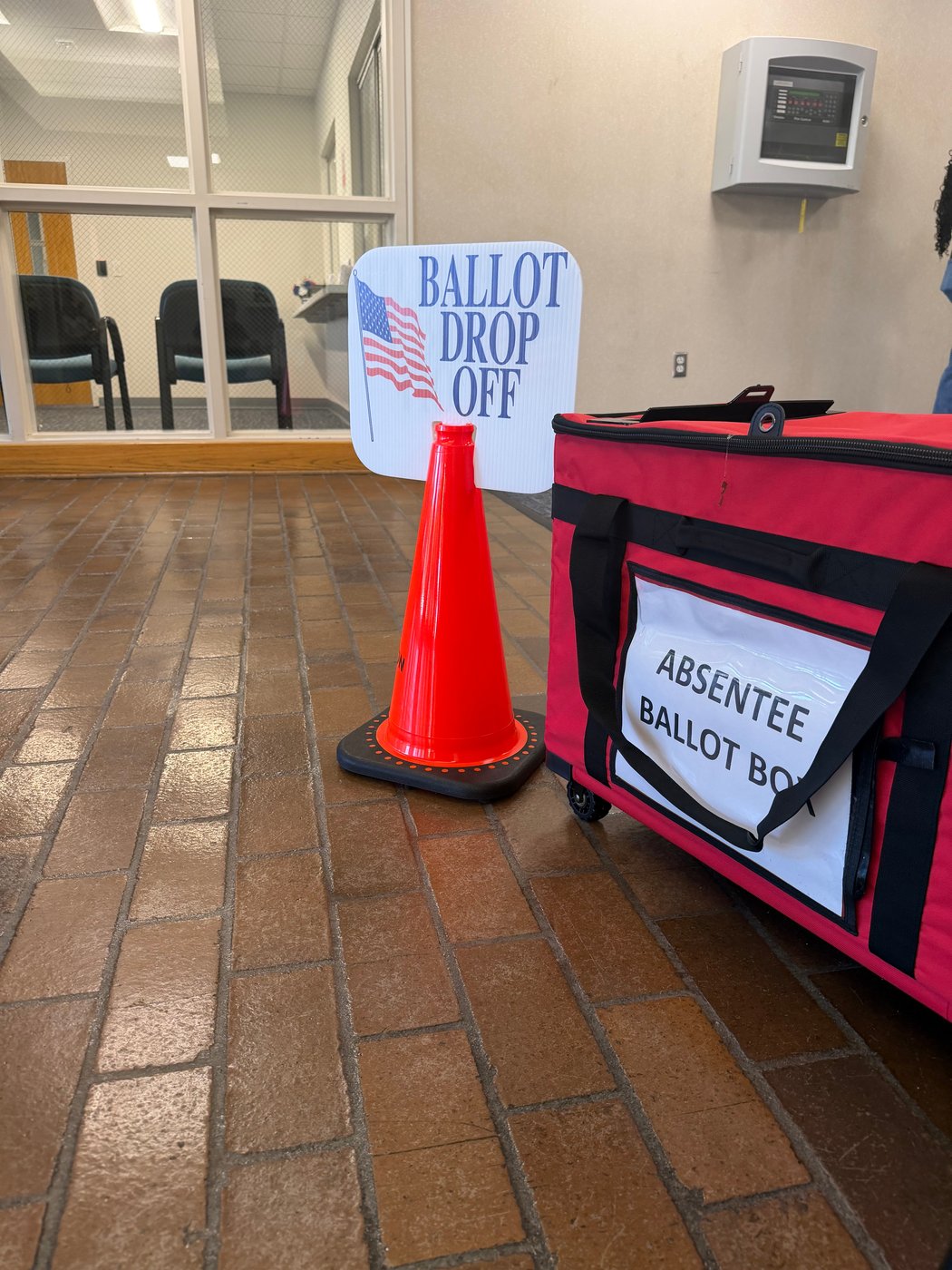 Early voting begins in US midterm elections that could flip control of Congress | iNFOnews.ca Early voting begins in US midterm elections that could flip control of Congress | iNFOnews.ca