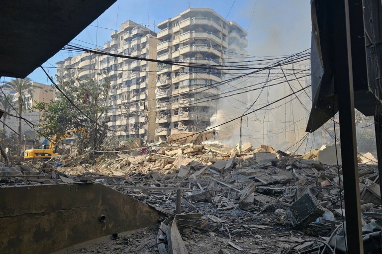 Israel sends troops into southern Lebanon as Hezbollah says it is ready for open war | iNFOnews.ca