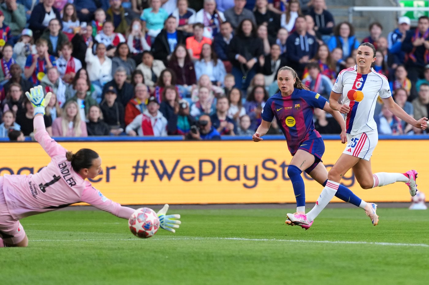 Barcelona routs storied rival OL Lyonnes in Women's Champions League final | iNFOnews.ca