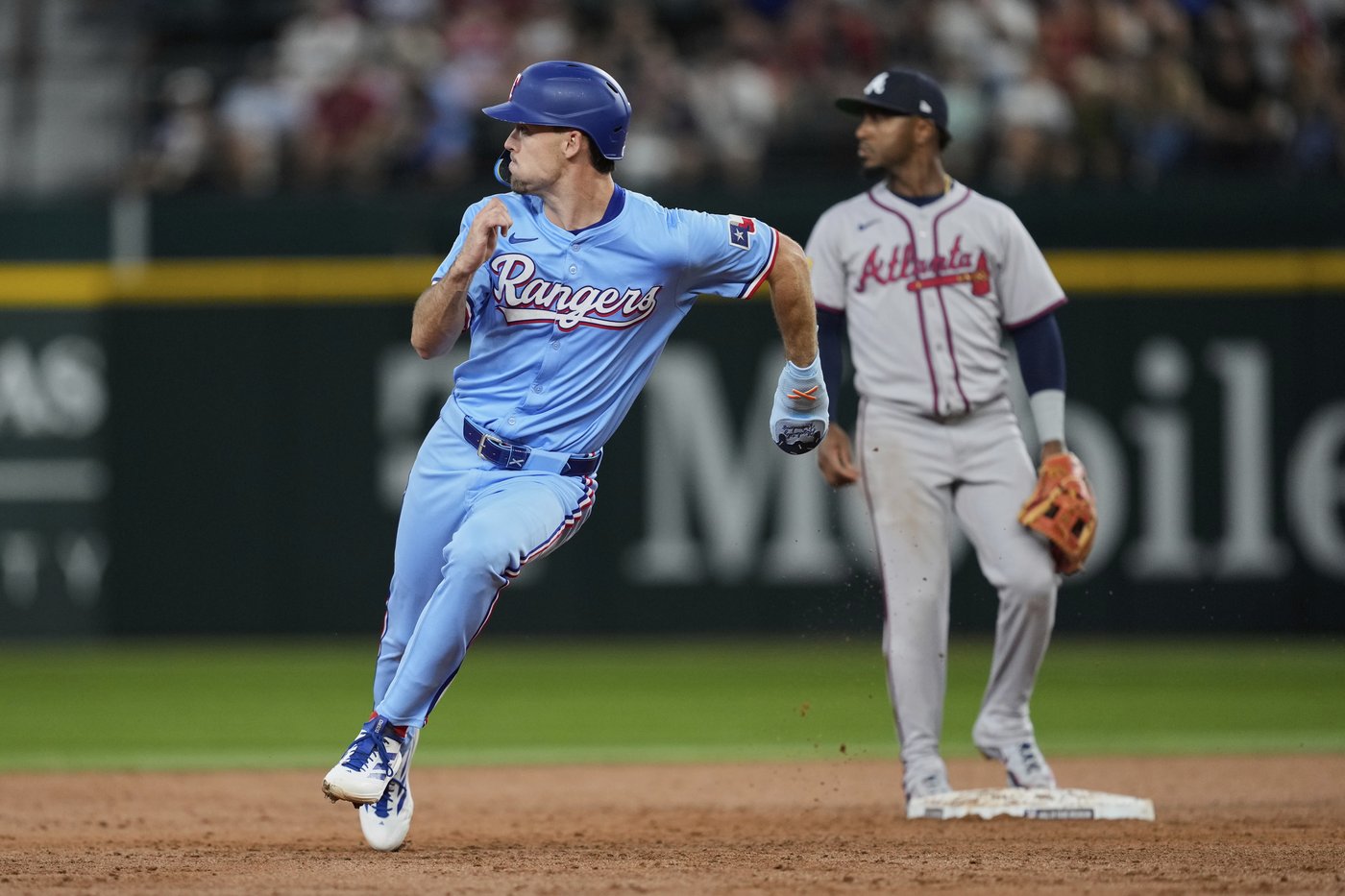 Texas Rangers put outfielder Evan Carter on IL, recall outfielder Alejandro Osuna | iNFOnews.ca Texas Rangers put outfielder Evan Carter on IL, recall outfielder Alejandro Osuna | iNFOnews.ca