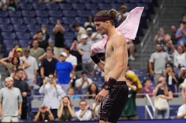 Empty seats, tired stars: The US Open’s post-2 a.m. finishes spark a pushback | iNFOnews.ca
