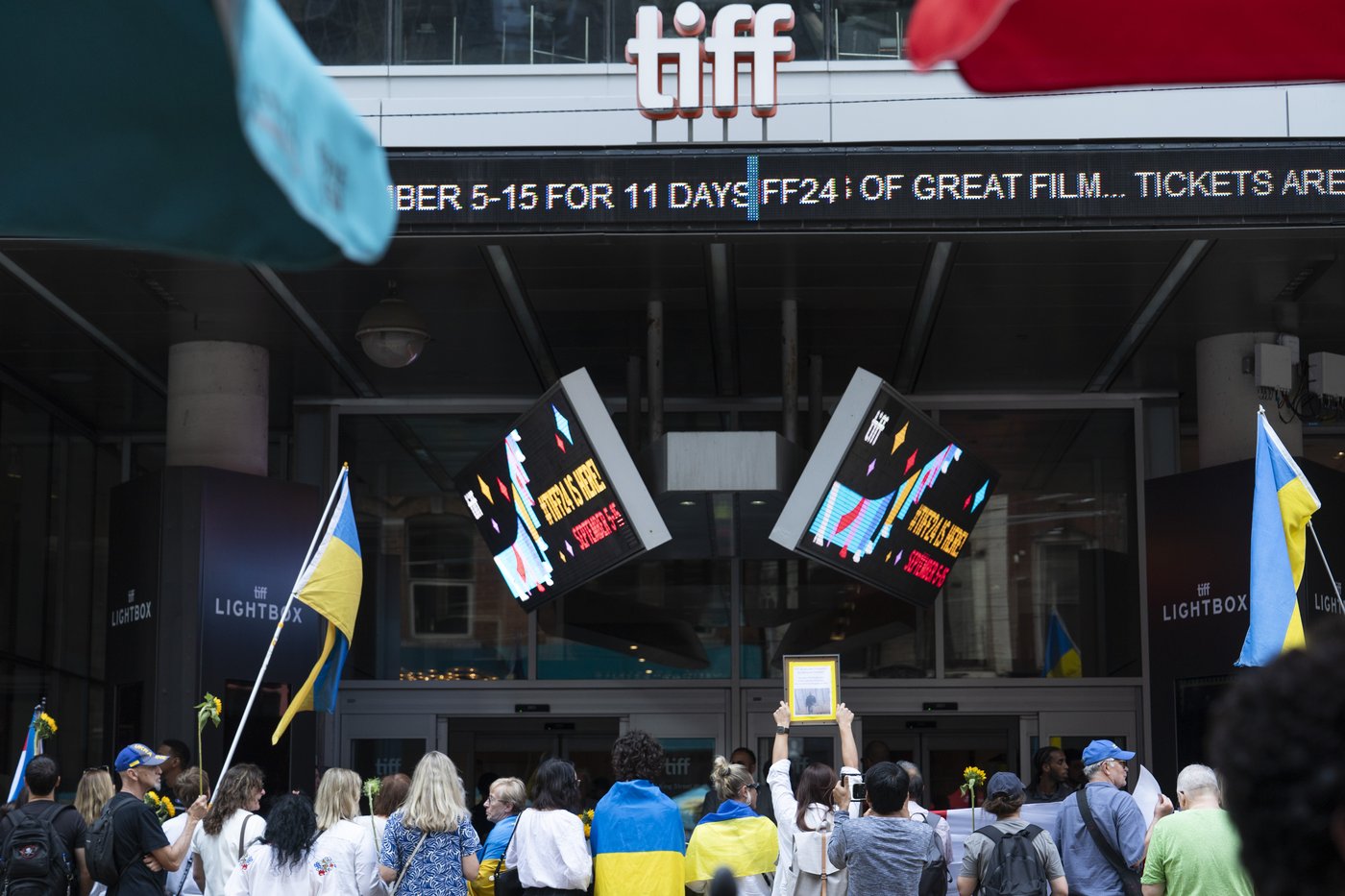 TIFF to screen controversial 'Russians at War' after halting shows amid protest | iNFOnews.ca