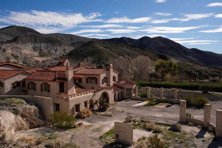 Death Valley landmark Scotty’s Castle is reopening for limited tours after years of flood repairs | iNFOnews.ca