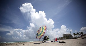 In this cold winter, U.S. Congress offers little warmth for snowbirds | iNFOnews.ca CP27781488