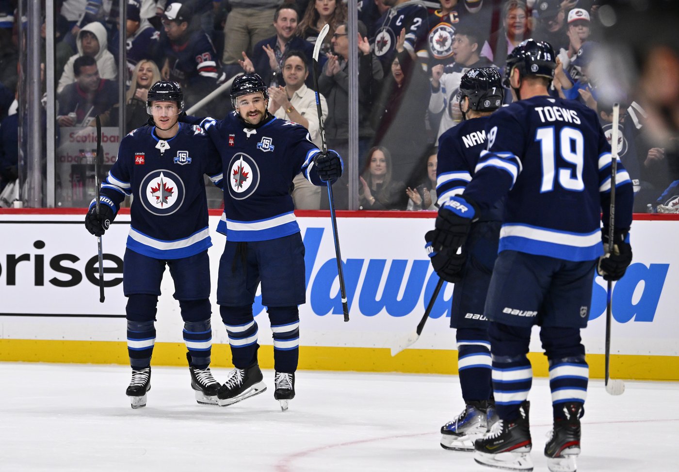 Scheifele helps Jets soar past Blue Jackets 5-2 | iNFOnews.ca