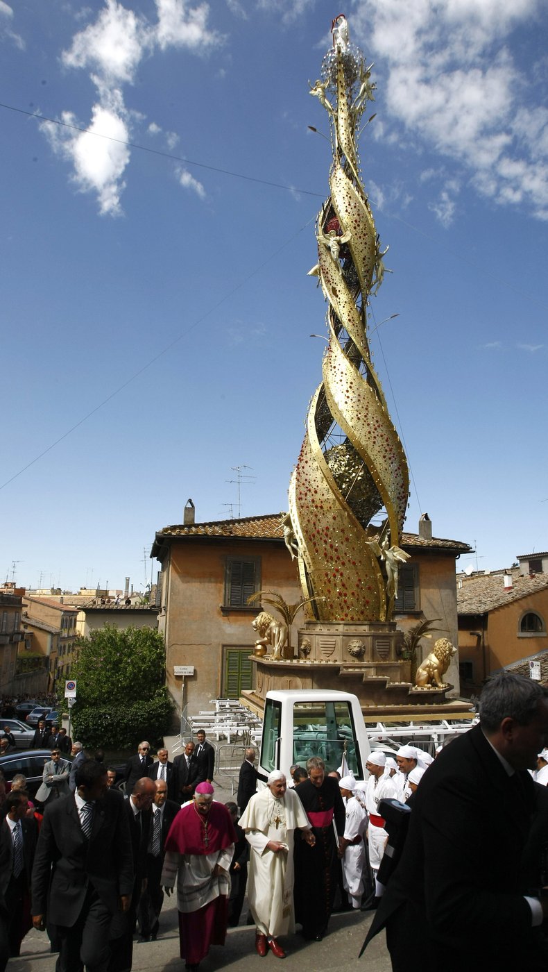 Police arrest 2 armed Turkish men ahead of a popular Italian festival near Rome | iNFOnews.ca Police arrest 2 armed Turkish men ahead of a popular Italian festival near Rome | iNFOnews.ca