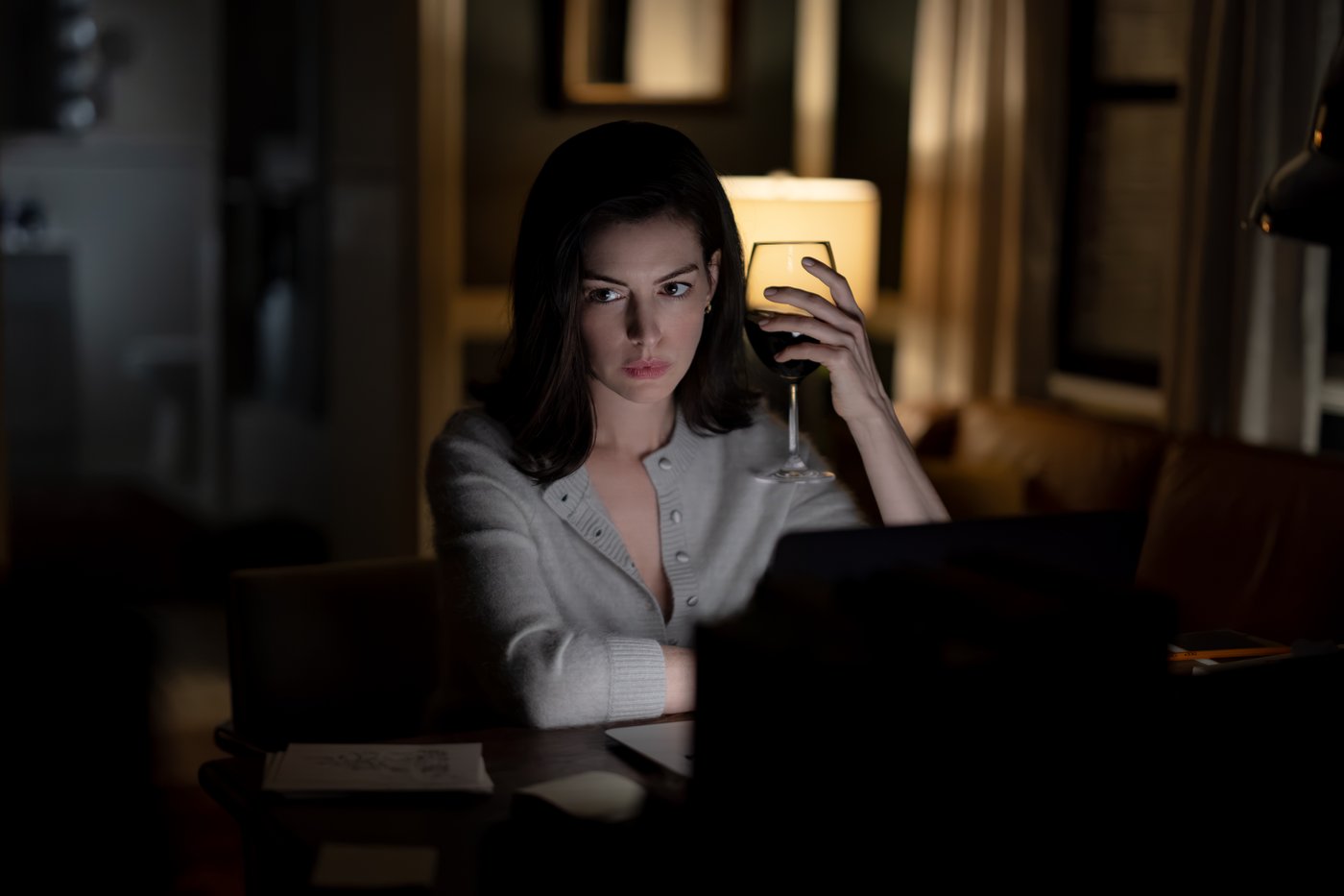 'Verity' puts Anne Hathaway, Dakota Johnson and Josh Hartnett in a steamy Colleen Hoover thriller | iNFOnews.ca