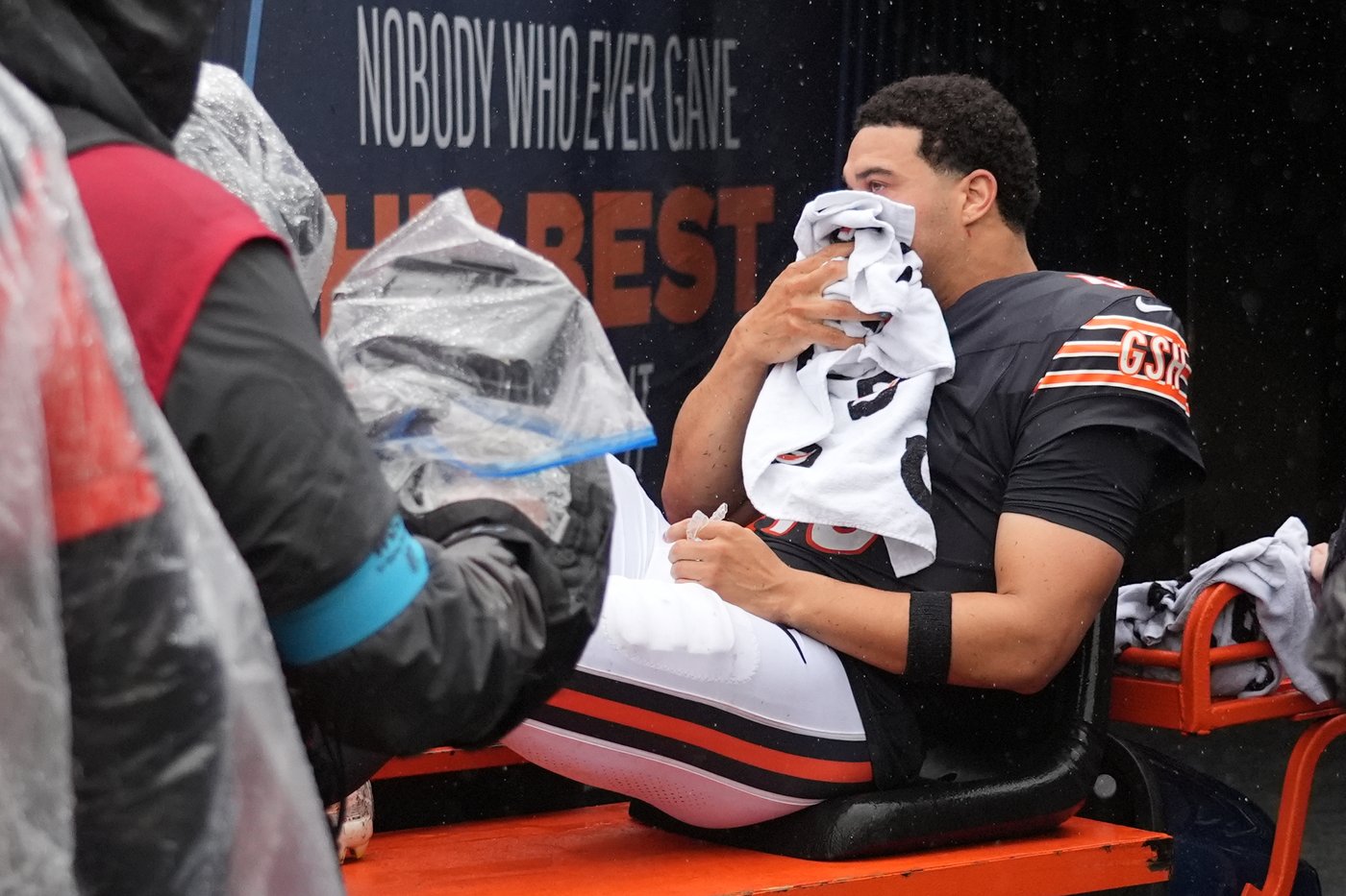 Bears QB Caleb Williams is 'week to week' with hamstring injury, coach Ben Johnson says | iNFOnews.ca Bears QB Caleb Williams is 'week to week' with hamstring injury, coach Ben Johnson says | iNFOnews.ca