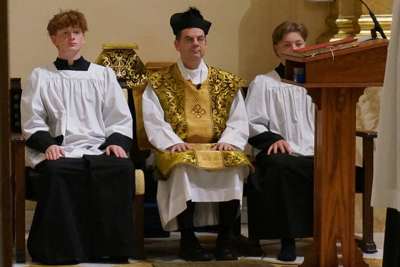 Latin Mass, but faithful to the pope: A Minnesota church shows a different way during schism crisis | iNFOnews.ca