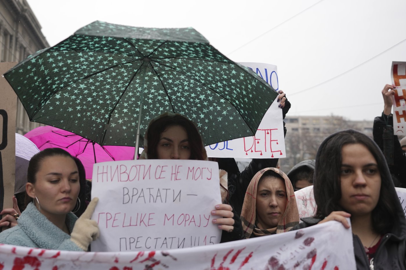 Student protests continue to challenge Serbia's populist government after a deadly canopy collapse | iNFOnews.ca