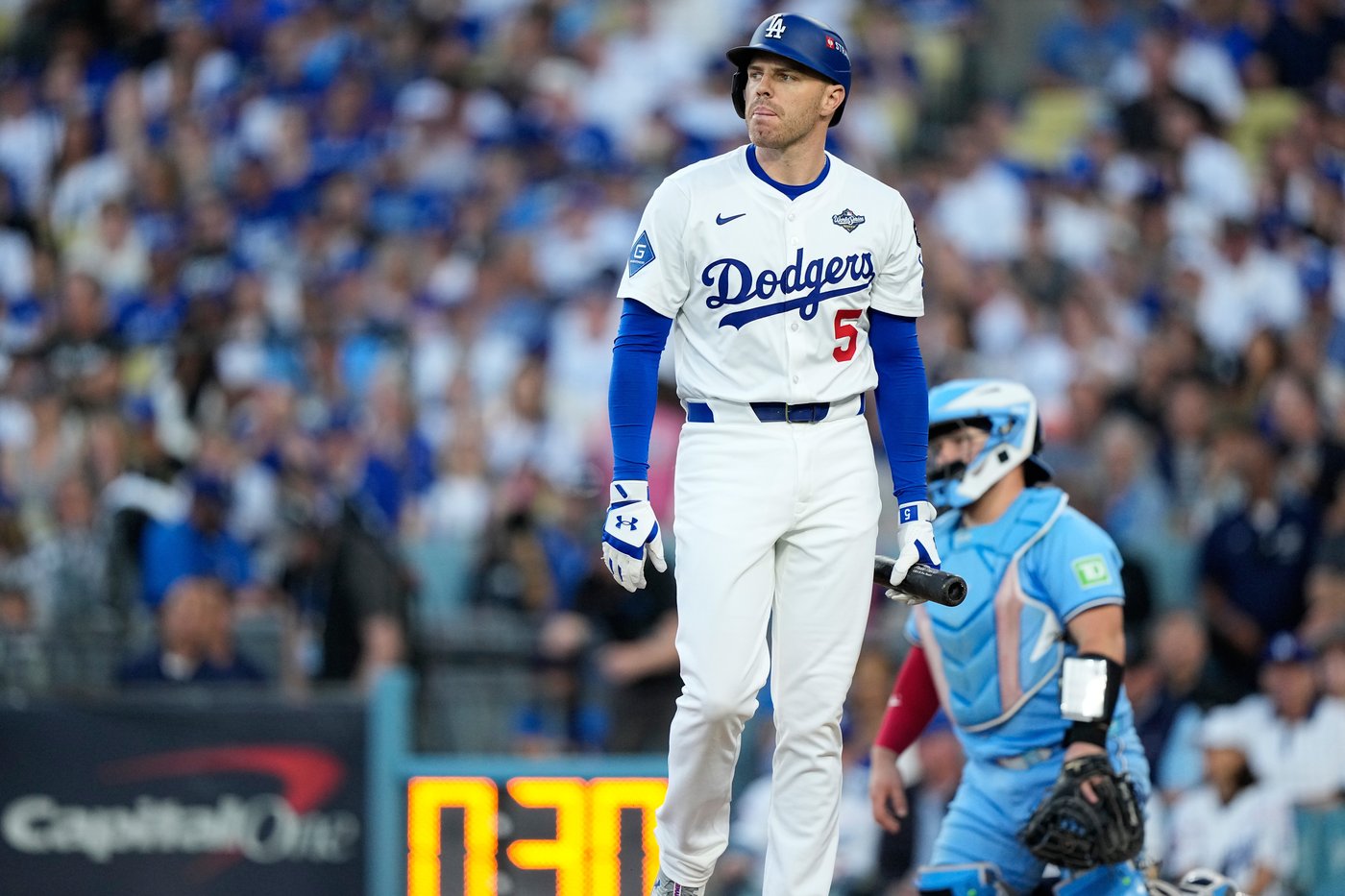 Dodgers shuffle their slumping lineup for World Series Game 5, and it doesn't work in Jays' 6-1 win | iNFOnews.ca Dodgers shuffle their slumping lineup for World Series Game 5, and it doesn't work in Jays' 6-1 win | iNFOnews.ca