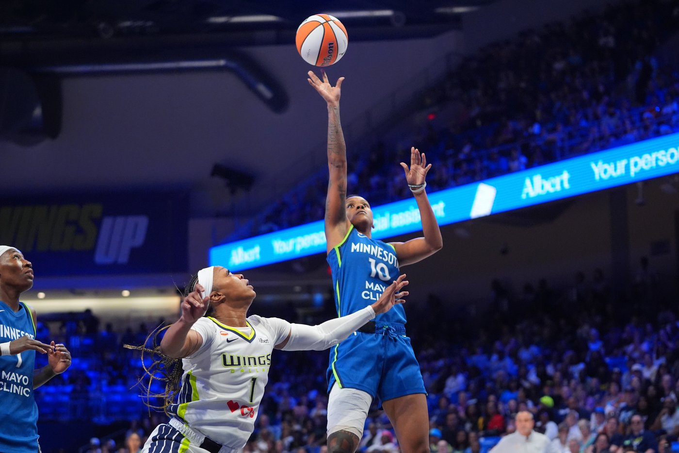 Natasha Howard and Courtney Williams lead Lynx to 90-86 win over Wings | iNFOnews.ca