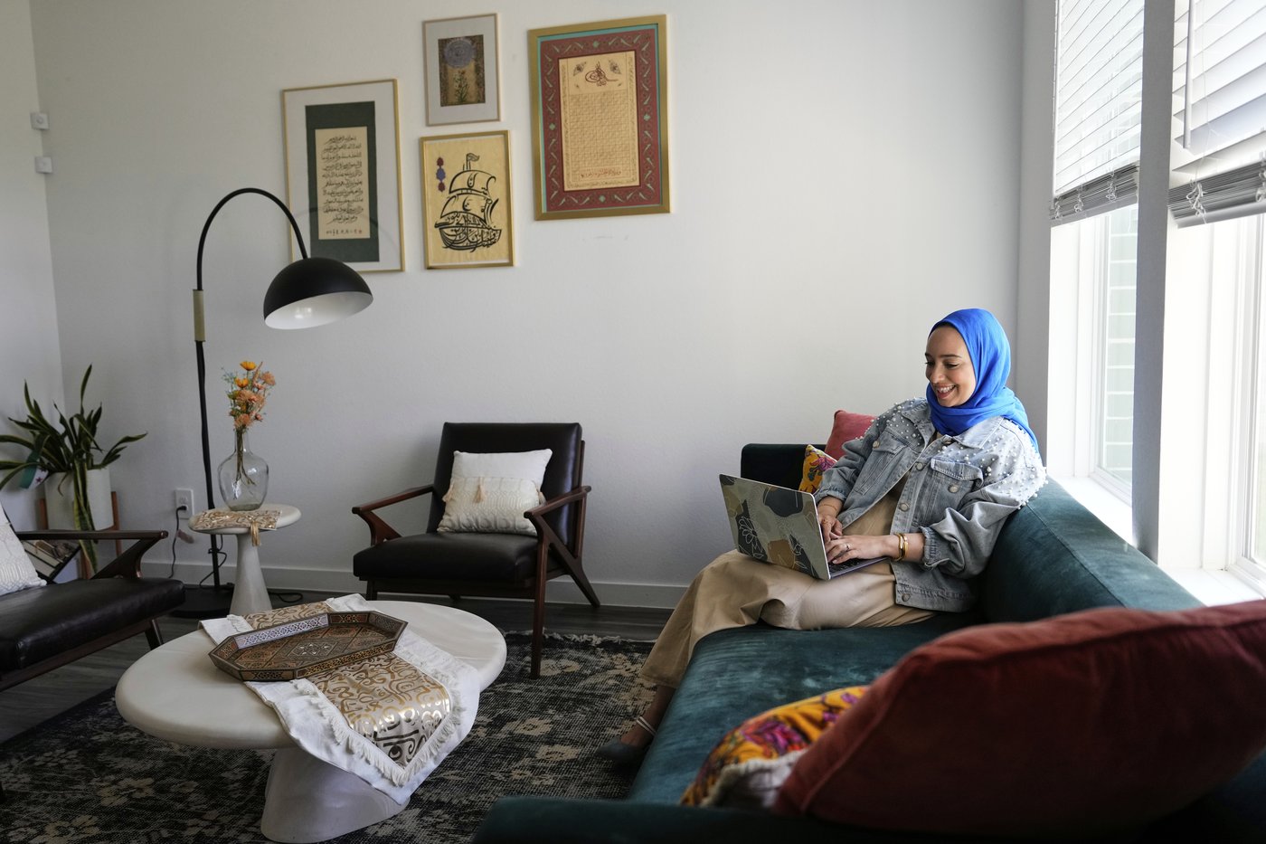 From apps to matchmaking: the diverse ways some American Muslims navigate finding marriage partners | iNFOnews.ca