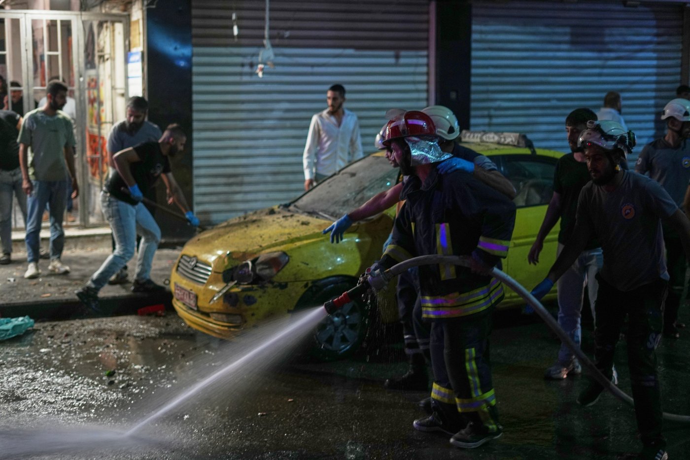 Explosion kills 2 people and wounds others in a suburb of the Syrian capital | iNFOnews.ca