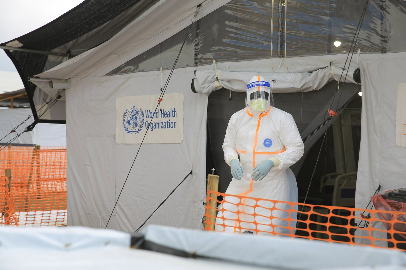 An Ebola treatment center was burned down as the death toll in Congo passes 4,000 | iNFOnews.ca An Ebola treatment center was burned down as the death toll in Congo passes 4,000 | iNFOnews.ca