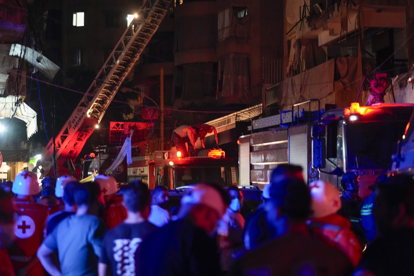 At least 22 killed in airstrikes in central Beirut, with Israel also firing on UN peacekeepers | iNFOnews.ca At least 22 killed in airstrikes in central Beirut, with Israel also firing on UN peacekeepers | iNFOnews.ca