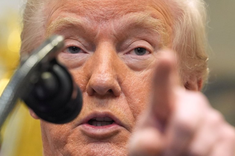 Trump heads to Fort Bragg to cheer special forces members who ousted Venezuela's Maduro | iNFOnews.ca