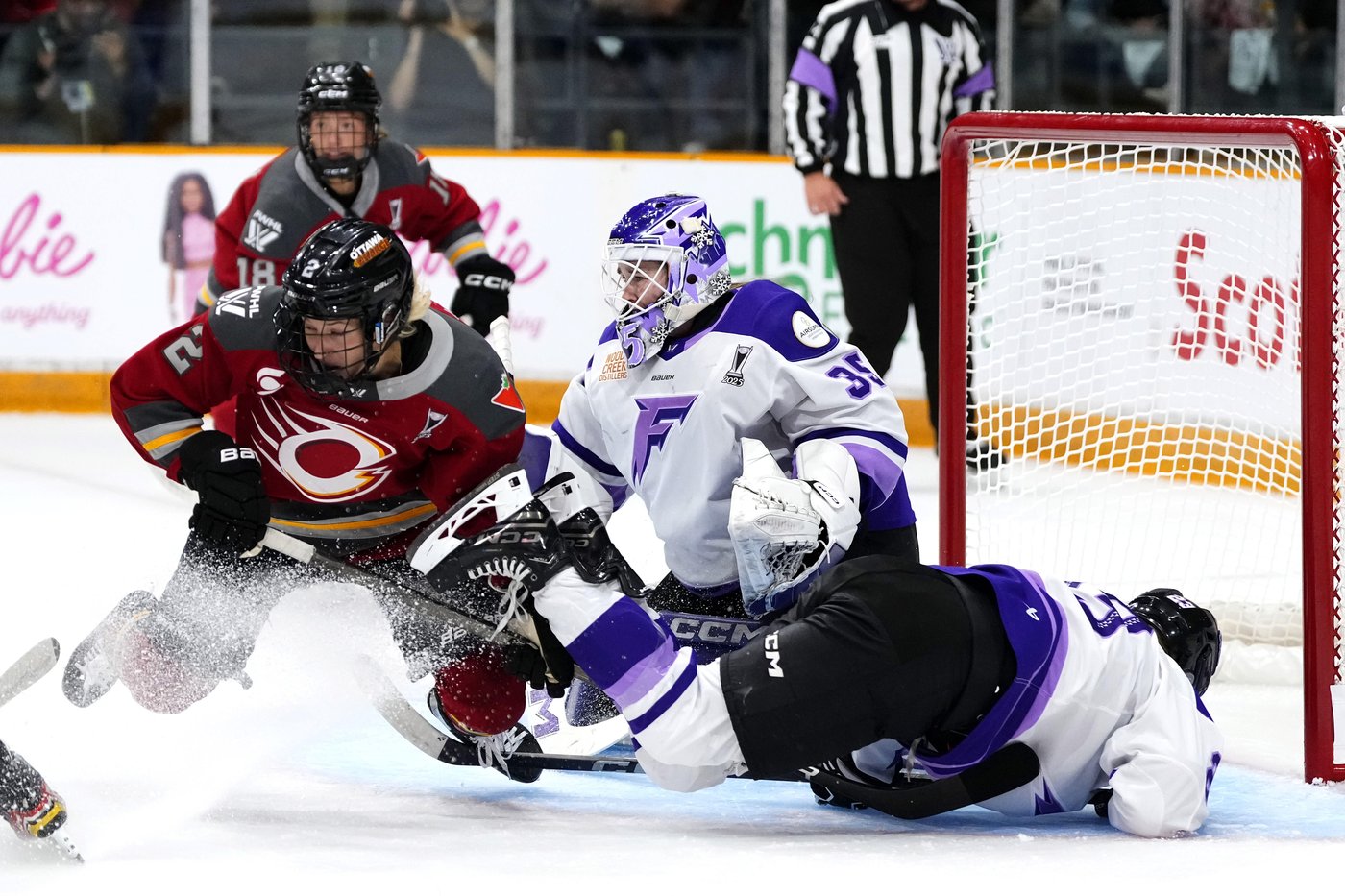 Curl-Salemme scores tying goal, OT winner as Frost even PWHL final against Charge | iNFOnews.ca