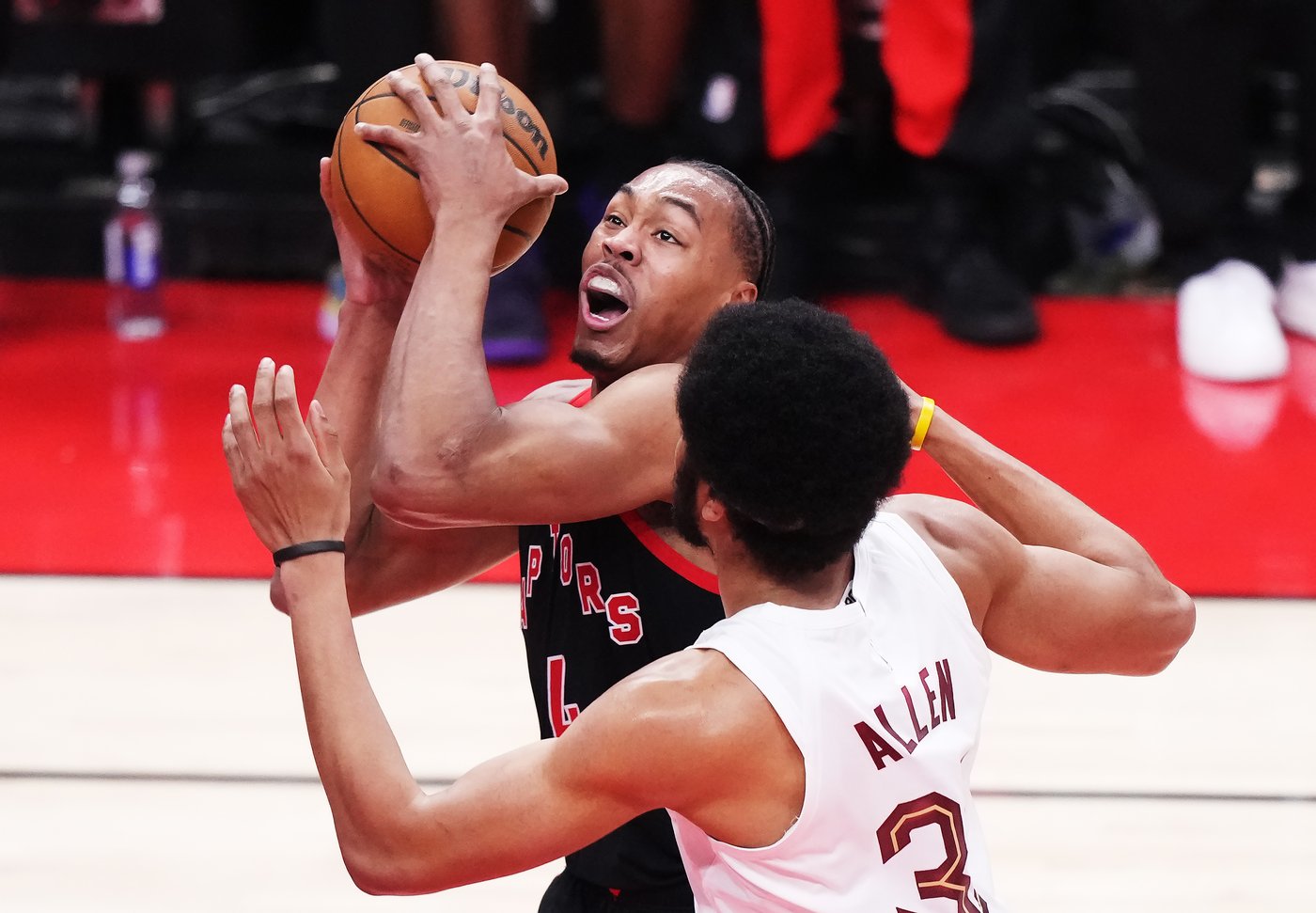 Career Highs: Barnes, Barrett and Murray-Boyles power Raptors to 126-104 rout of Cavs | iNFOnews.ca