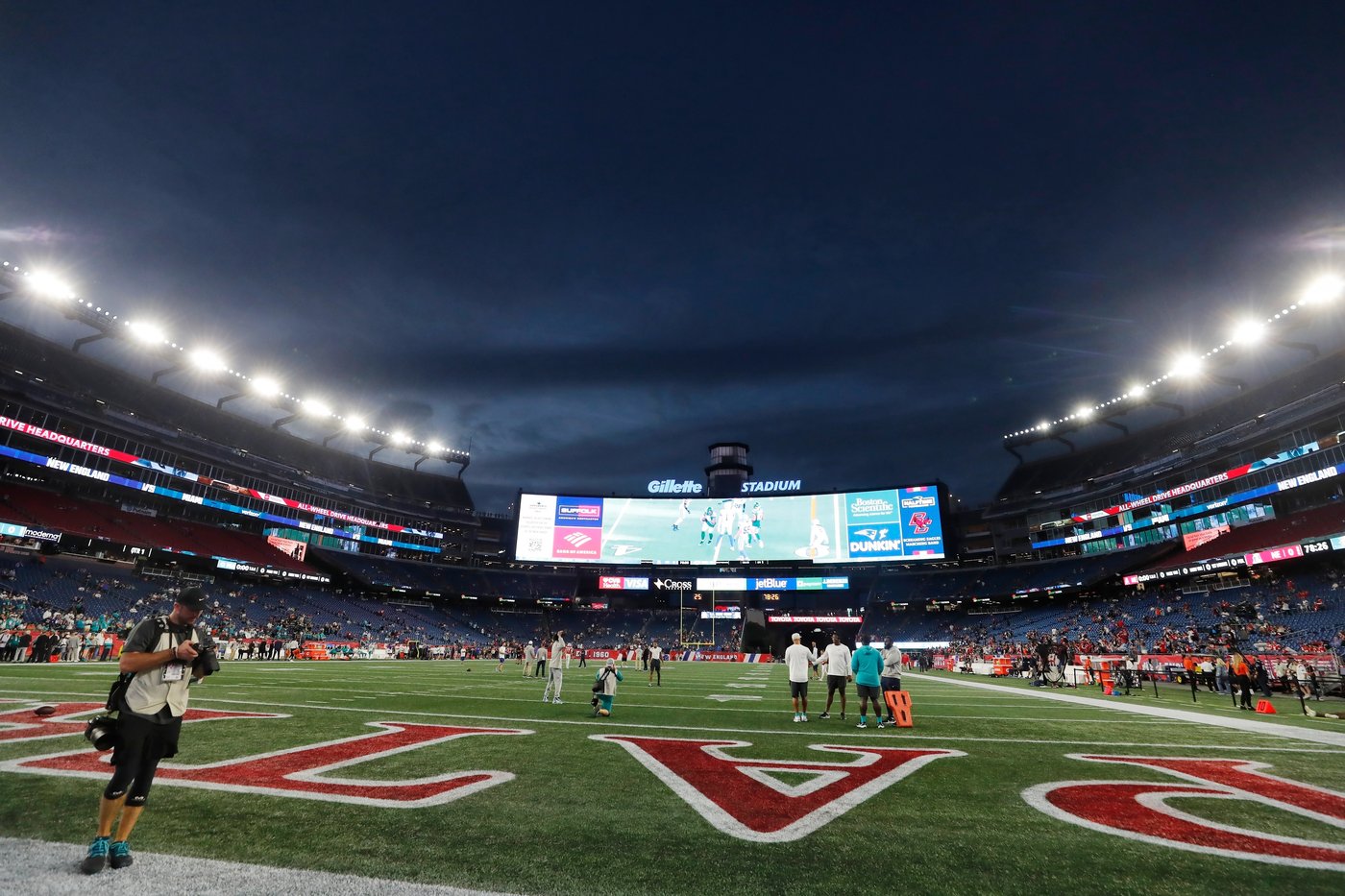 Charges are dropped against 2 men in connection with Patriots fan's death in 2023 | iNFOnews.ca