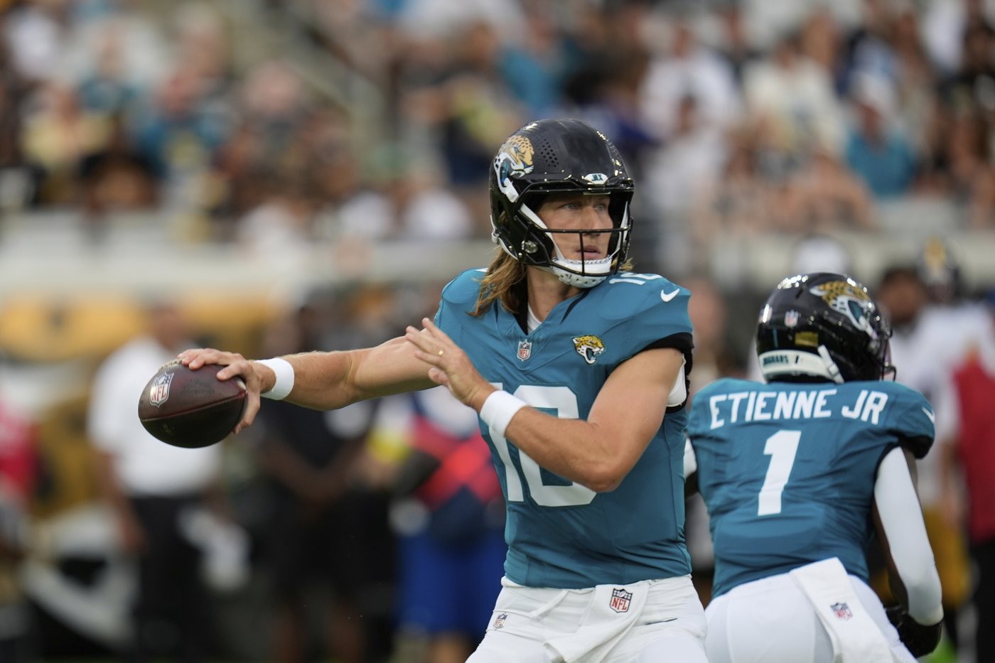 Jaguars are taking a cautious approach with 2-way star Travis Hunter in preseason game at the Saints | iNFOnews.ca Jaguars are taking a cautious approach with 2-way star Travis Hunter in preseason game at the Saints | iNFOnews.ca