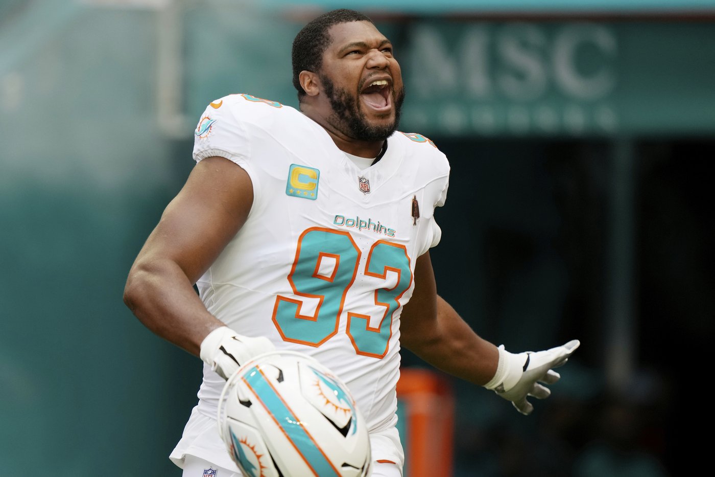 Dolphins veteran DT Calais Campbell could join a contender if Miami is eliminated from playoff race | iNFOnews.ca Dolphins veteran DT Calais Campbell could join a contender if Miami is eliminated from playoff race | iNFOnews.ca