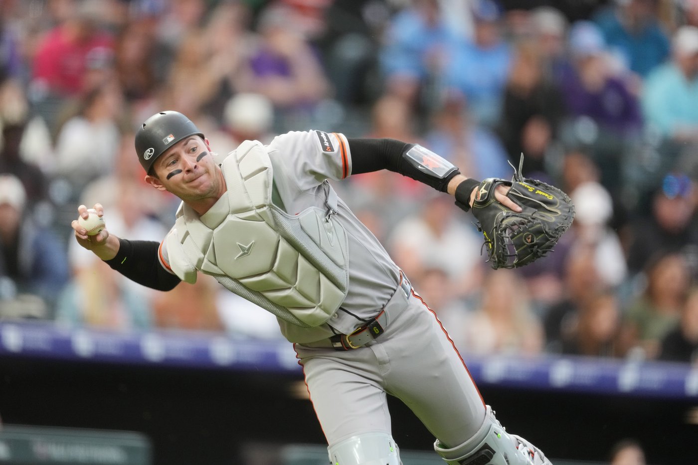 Tovar, Goodman homer in 5-run 9th, Rockies beat Giants 8-6 | iNFOnews.ca