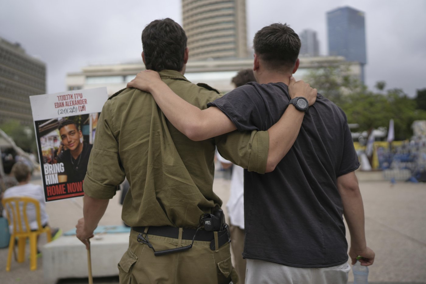 PHOTO COLLECTION: Hostage Edan Alexander released | iNFOnews.ca