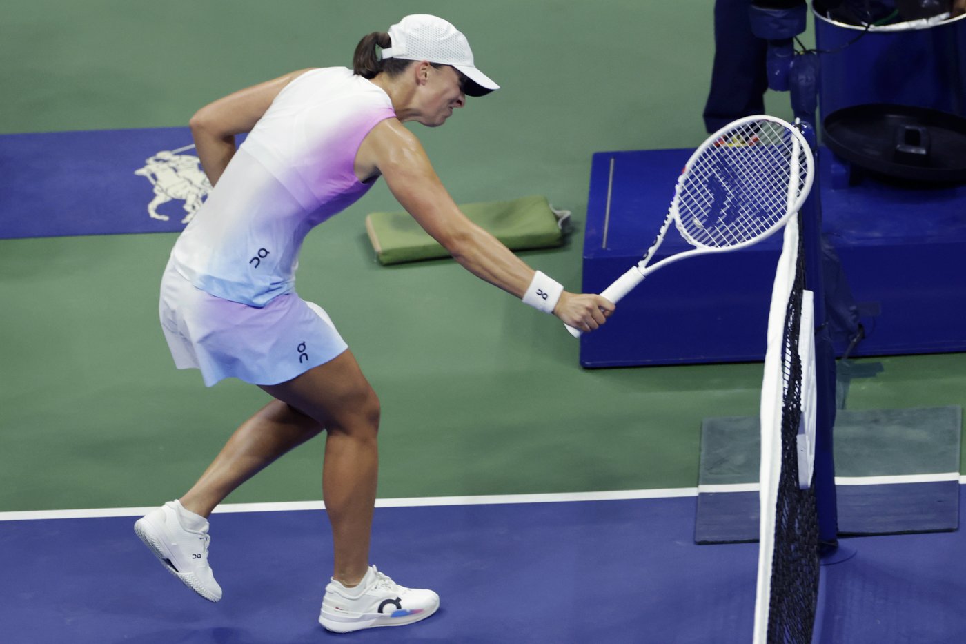 Top-ranked Iga Swiatek withdraws from China Open for personal reasons | iNFOnews.ca