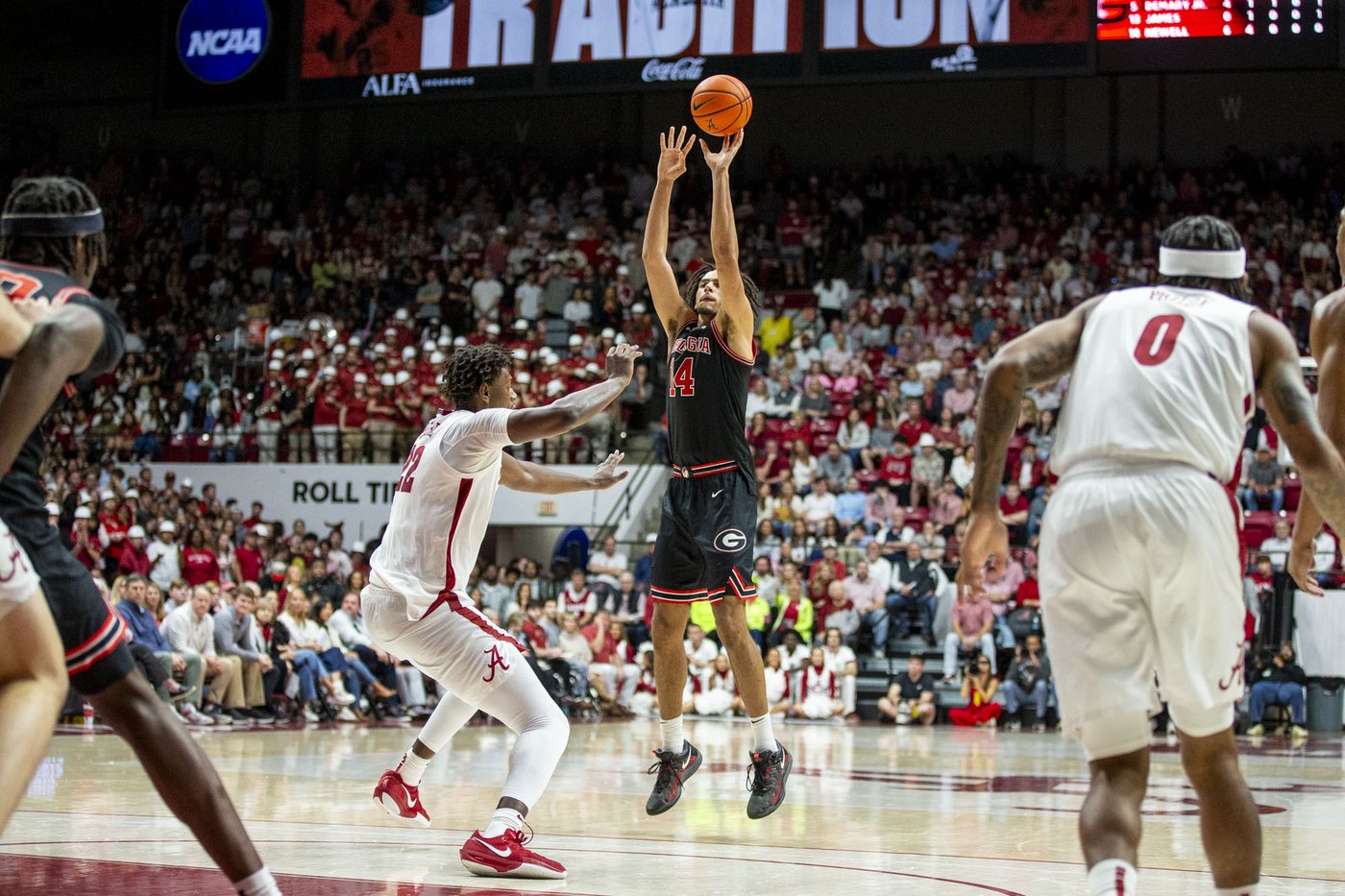 No. 4 Alabama extends winning streak to 5 games with a 90-69 victory over Georgia | iNFOnews.ca No. 4 Alabama extends winning streak to 5 games with a 90-69 victory over Georgia | iNFOnews.ca