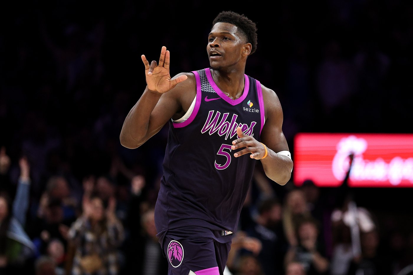 Anthony Edwards returns with a late flourish for the Timberwolves in a clutch win over the Thunder | iNFOnews.ca Anthony Edwards returns with a late flourish for the Timberwolves in a clutch win over the Thunder | iNFOnews.ca