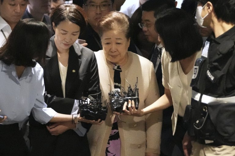 South Korea's Unification Church leader appears in probe into alleged bribery of ex-first lady | iNFOnews.ca