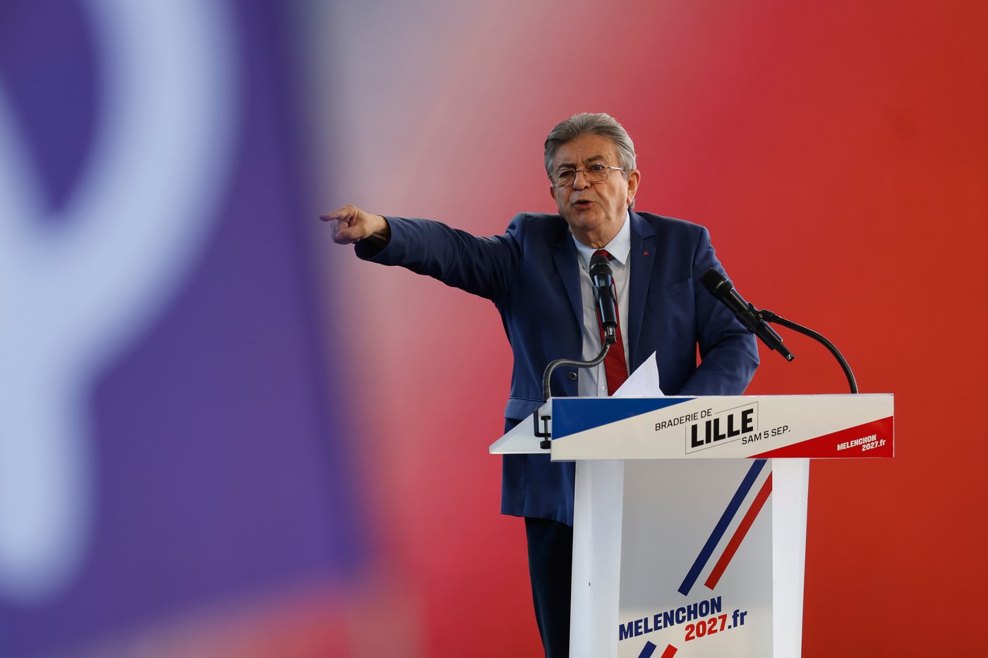 French presidential campaign heats up as student protests fuel political clashes | iNFOnews.ca