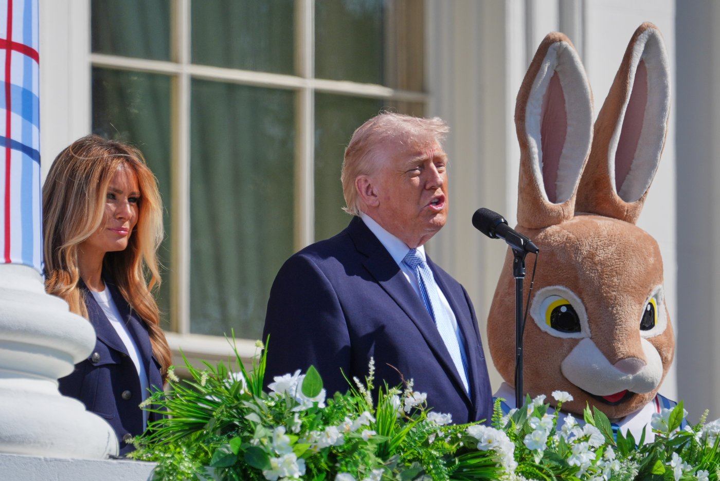 Photos of Trump's Monday, talking Iran at Easter Egg Roll and mimicking a sniper in the press room | iNFOnews.ca