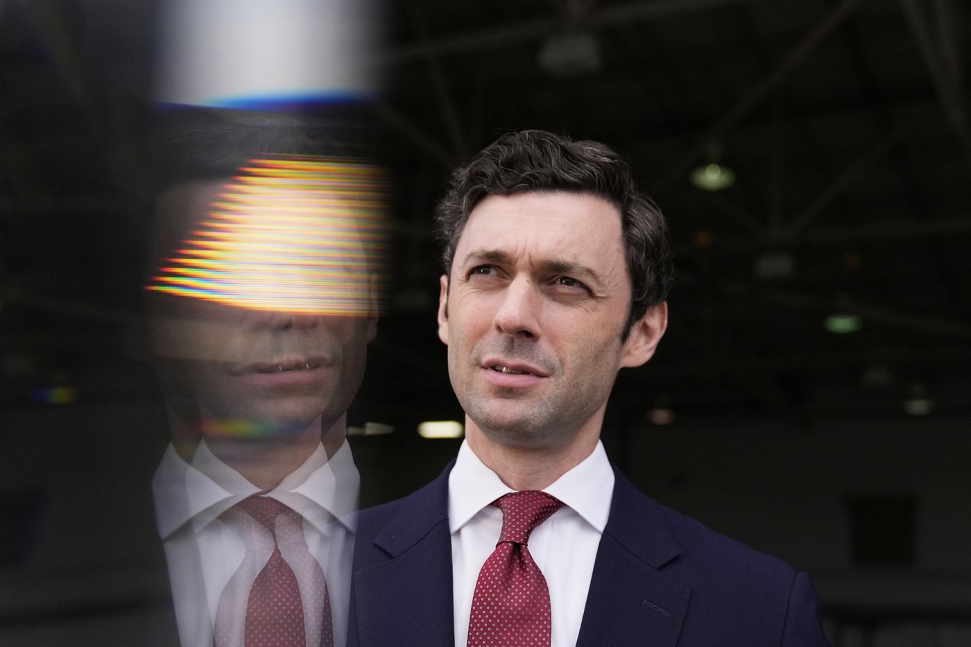 Balancing Trump criticism and bipartisanship, Democrat Jon Ossoff walks a fine line in Georgia | iNFOnews.ca
