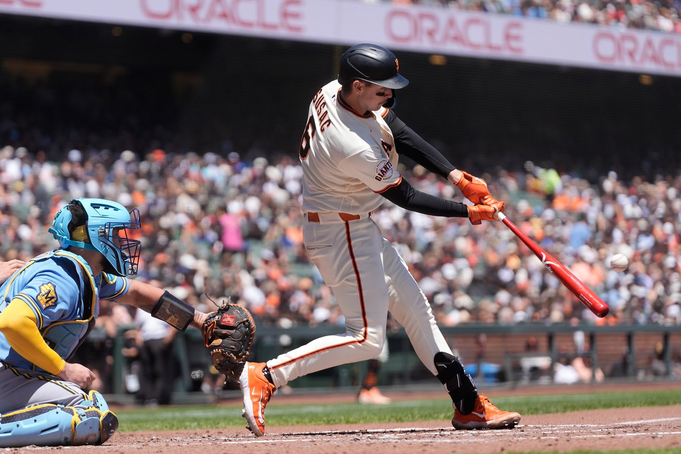 Arraez and Susac help the Giants rout the Brewers 16-3 | iNFOnews.ca