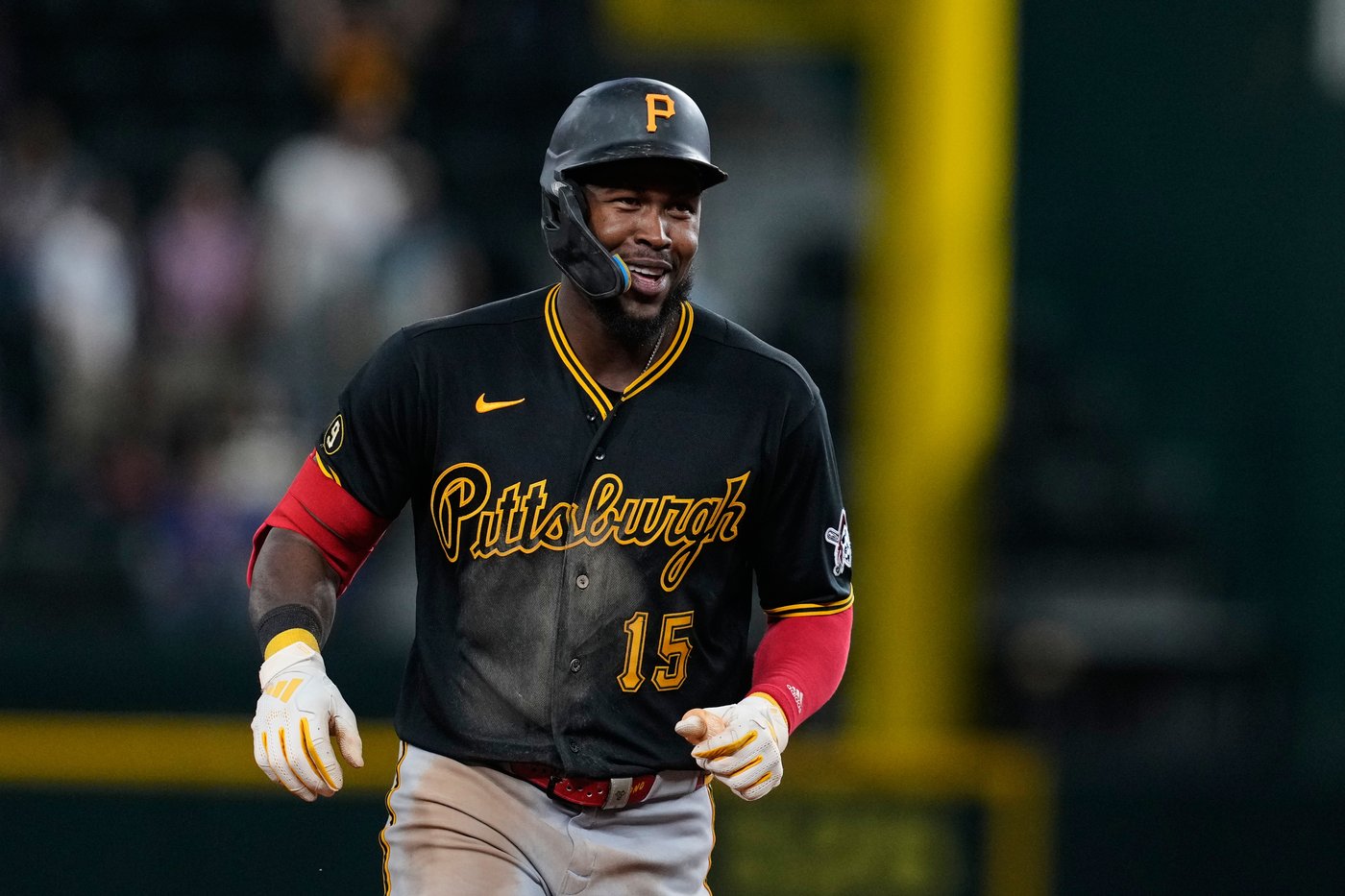 Pirates center fielder Oneil Cruz is late scratch against Cardinals because of illness | iNFOnews.ca