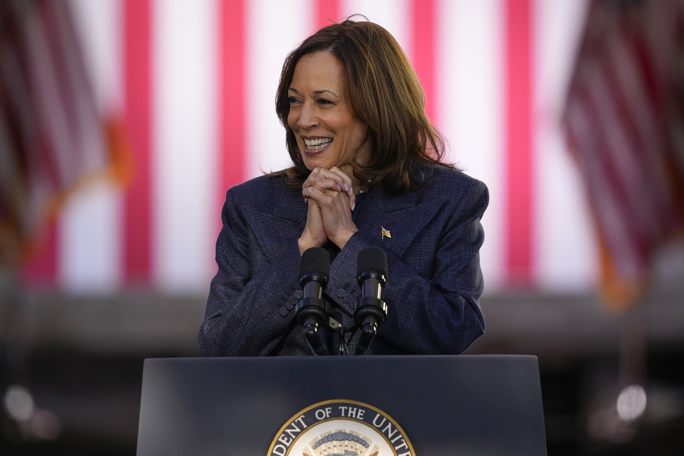 The Latest: Harris and Trump pivot to turnout as early voting begins | iNFOnews.ca