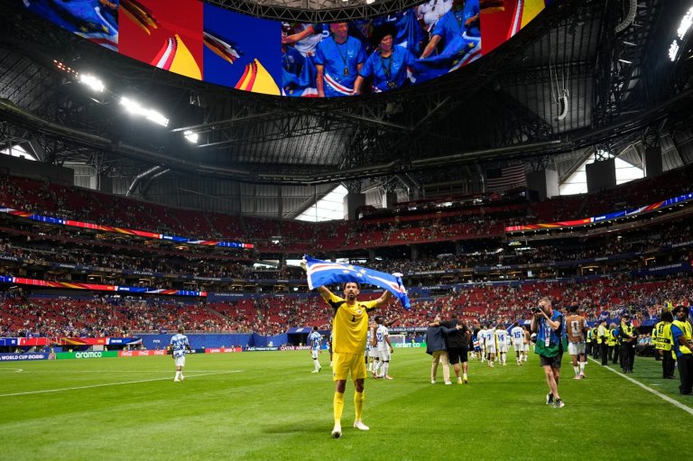 A Miami art exhibit is celebrating Africa's soccer legacy throughout the World Cup | iNFOnews.ca