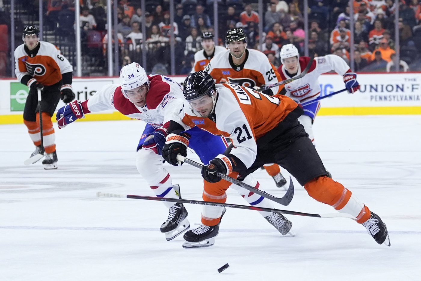 Suzuki, Gallagher lead Canadiens to 4-3 win over Flyers | iNFOnews.ca Suzuki, Gallagher lead Canadiens to 4-3 win over Flyers | iNFOnews.ca