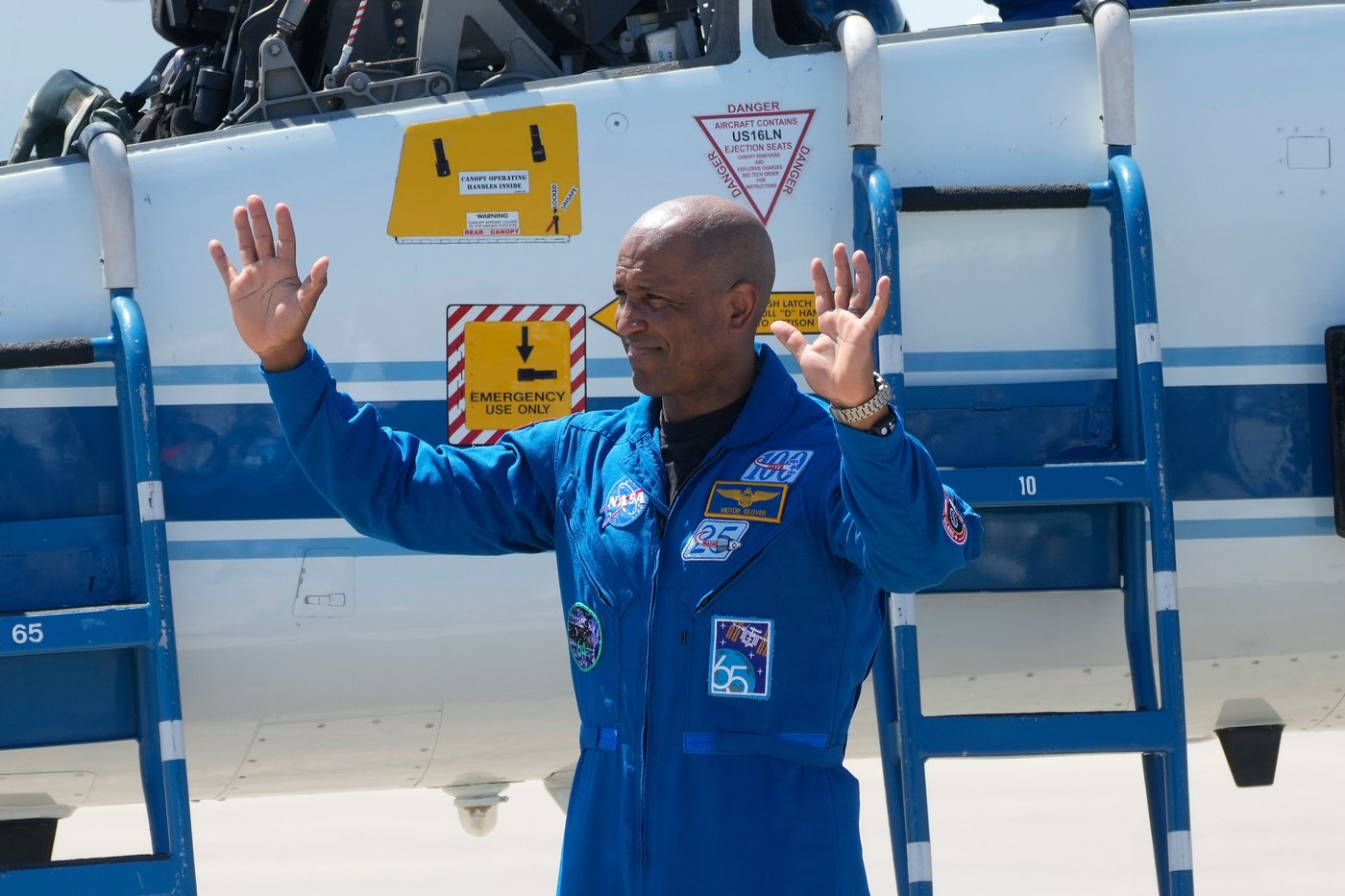 Artemis II astronauts arrive at Florida launch site for first moon trip in 53 years | iNFOnews.ca