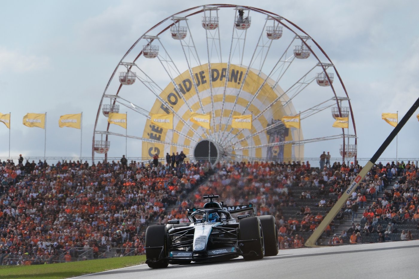 Russell qualifies on pole for sprint race as F1 returns at the Dutch GP | iNFOnews.ca Russell qualifies on pole for sprint race as F1 returns at the Dutch GP | iNFOnews.ca