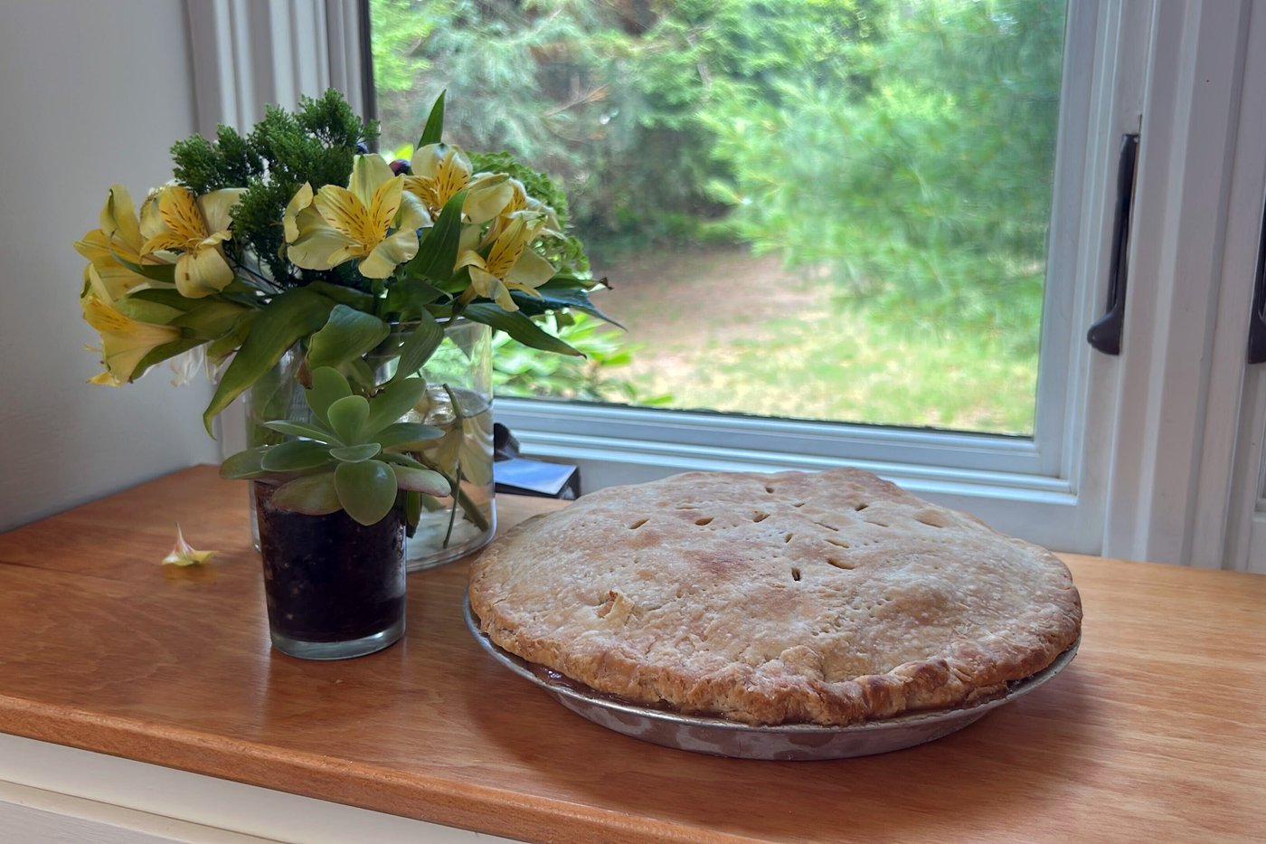 The apple pie (inspired by mom, of course) became the symbolic food of a nation | iNwine