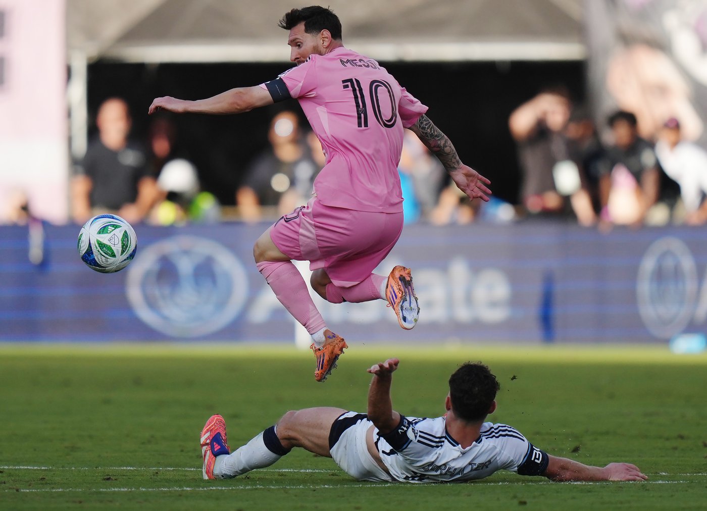 Whitecaps FC to settle class-action lawsuit with fans over Messi no-show in Vancouver | iNFOnews.ca