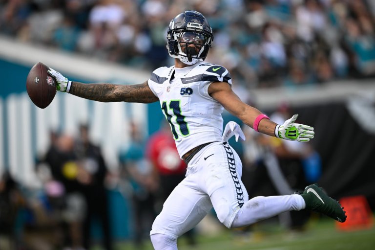 Darnold, Smith-Njigba and defense carry Seahawks to 20-12 victory at Jaguars | iNFOnews.ca