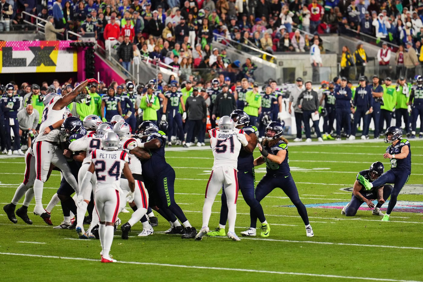 Kicker, punter come up big for Seahawks in a Super Bowl devoid of early touchdowns | iNFOnews.ca Kicker, punter come up big for Seahawks in a Super Bowl devoid of early touchdowns | iNFOnews.ca
