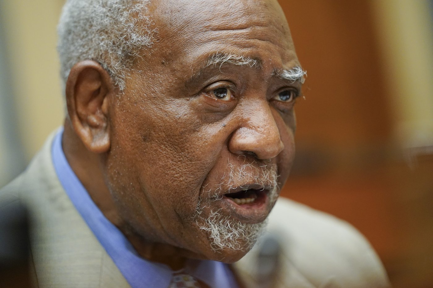 Illinois Democratic Rep. Danny Davis says he won't seek reelection after 15 terms in Congress | iNFOnews.ca