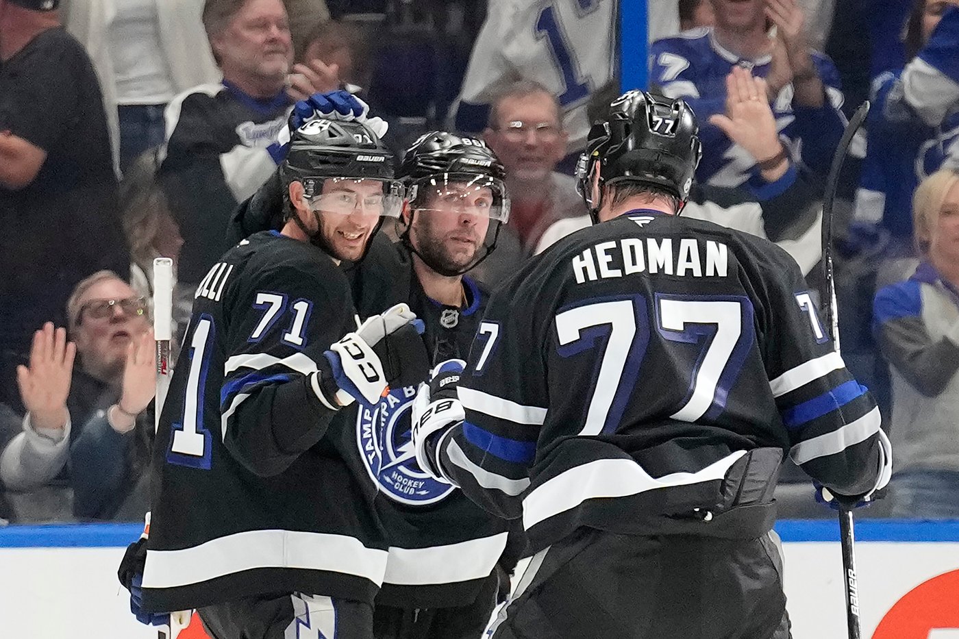 Kucherov gets 1,000th career point in Lightning's game against Ducks | iNFOnews.ca