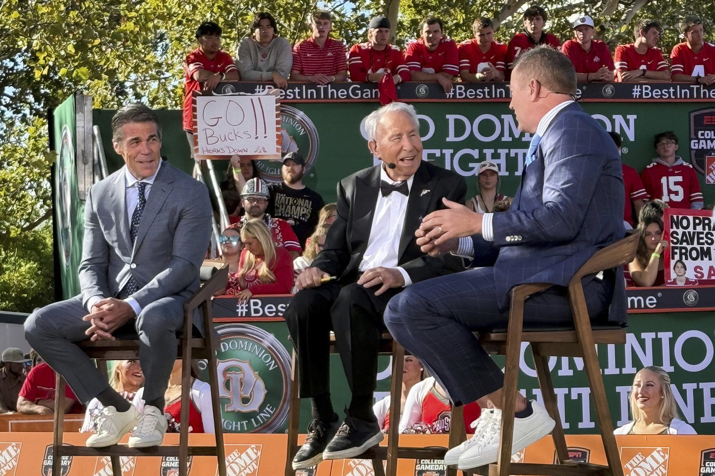Lee Corso picks Ohio State over Texas in final 'College GameDay' appearance | iNFOnews.ca Lee Corso picks Ohio State over Texas in final 'College GameDay' appearance | iNFOnews.ca